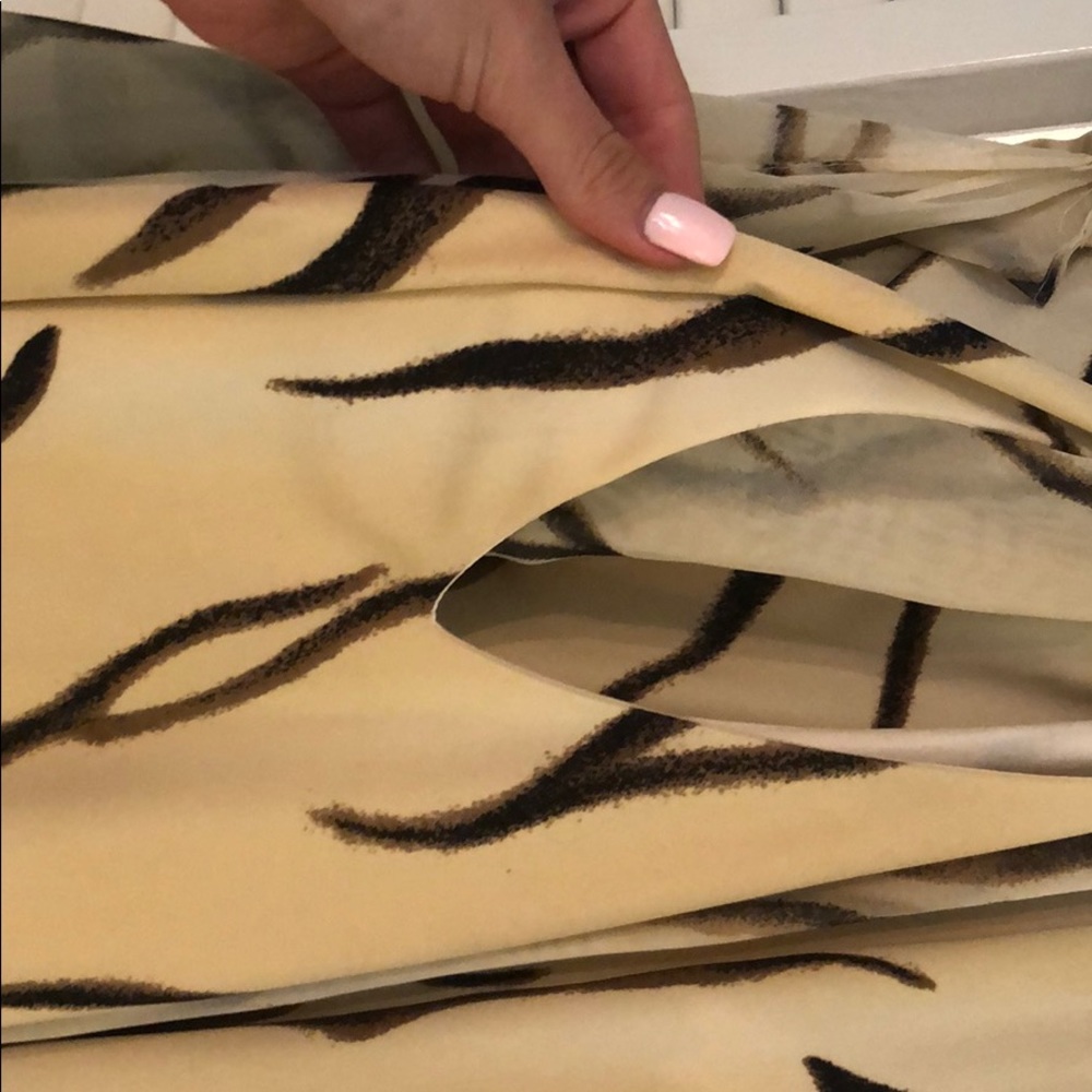 Cache top and skirt set